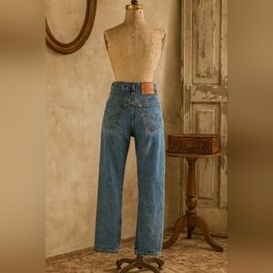 LEVI'S Blue Straight-Leg Jeans with Medium Wash